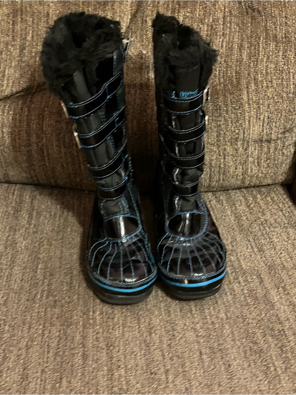 DISNEY'S LIV & MADDIE BLACK GIRLS SNOWBOOTS SIZE 1